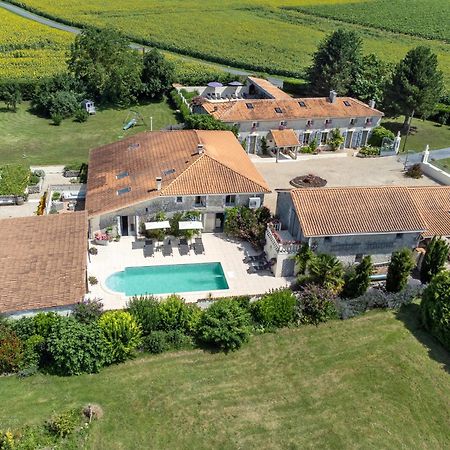 Bed and Breakfast Domaine Chez Les Rois Berneuil  Exteriér fotografie