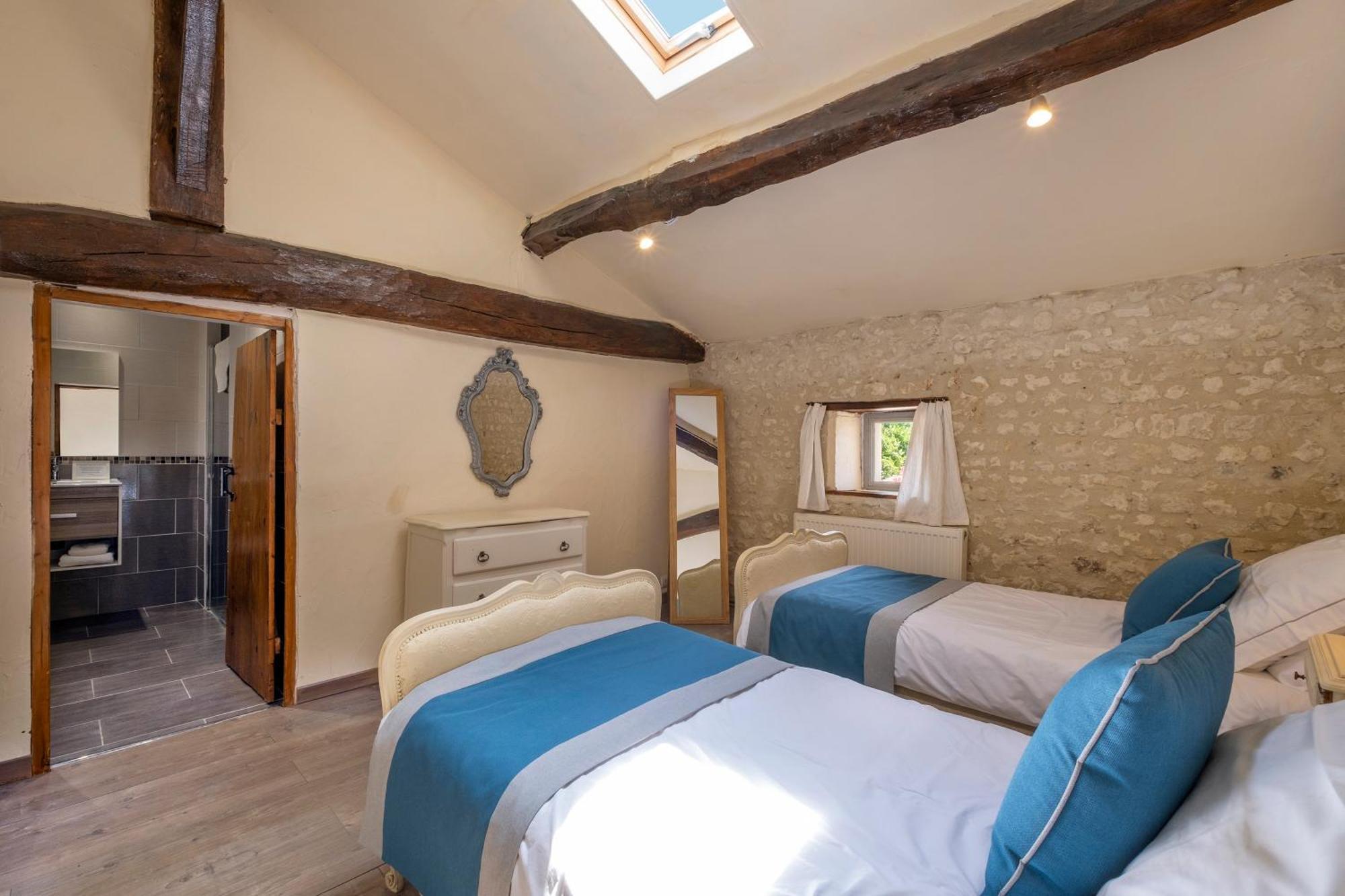 Bed and Breakfast Domaine Chez Les Rois Berneuil  Exteriér fotografie
